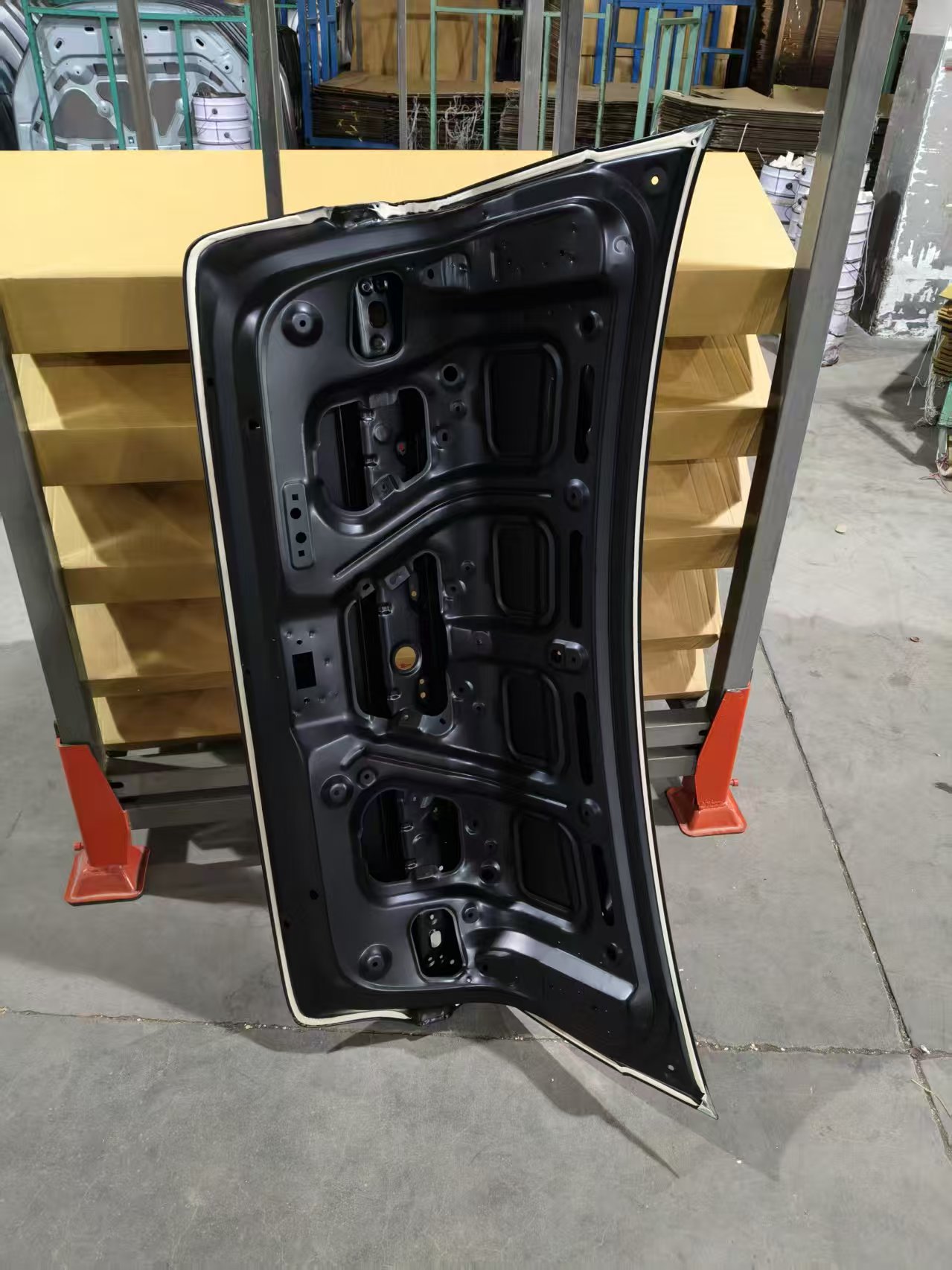 Nắp cốp thép KIA K4 24